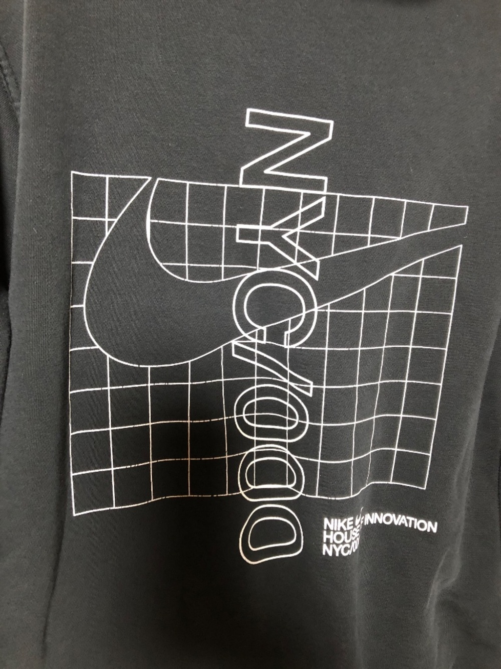 Nike House Of Innovation NYC Exclusive Hoodie - Picture 7 of 9